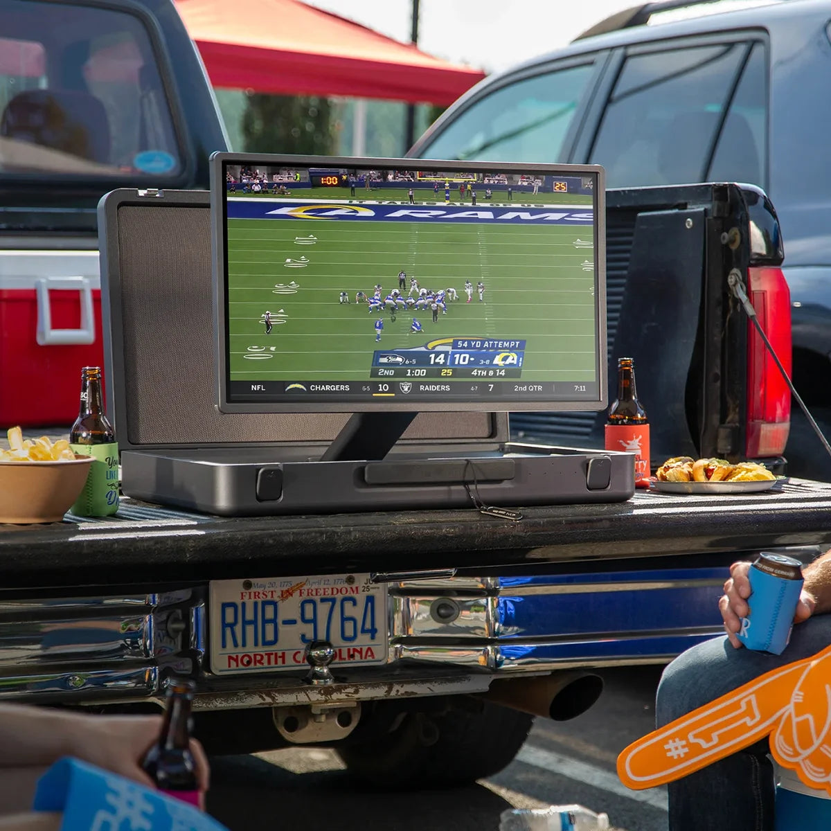 pixcase portable entertainment system for tailgating